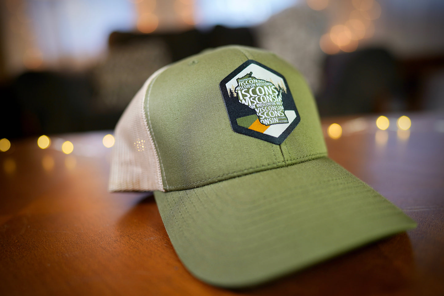 "Vintage Wisconsin" Design Trucker Hat (Khaki Mesh/ Moss Green Fabric)